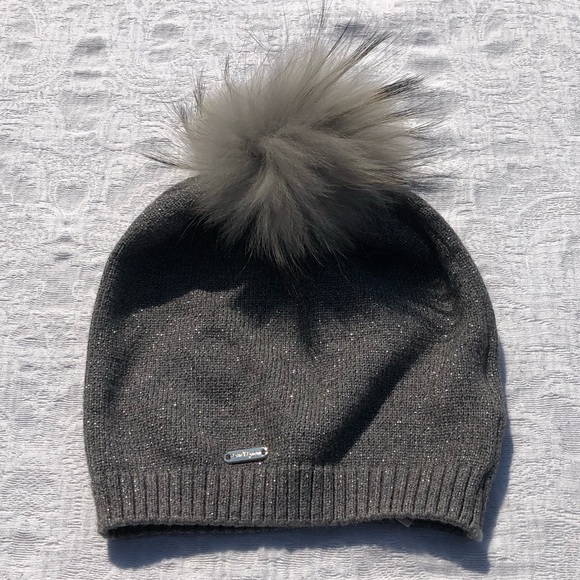 Bari Lynn Other - BARI LYNN***Gray Silver Knit Pom Fur Hat